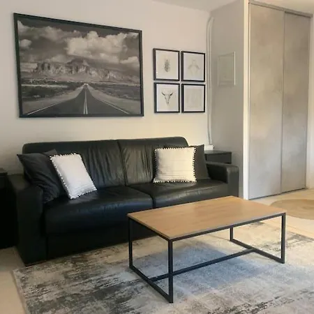Vendégház Magnifique Studio Avec Parking A 7 Min Des Plages